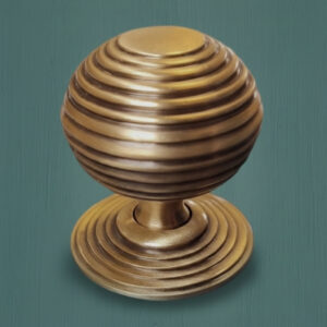 Provence Beehive Queen Anne III Brass Cupboard Knob